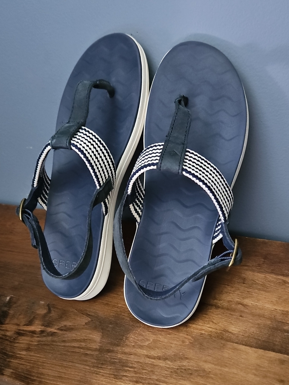 Sperry Navy and White Striped Slingback Sandals Sz8.5